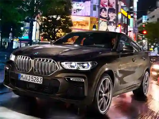 Spel BMW X6 M50I online