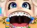Spel Baby Elsa Wears A Brace online