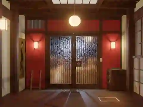 Spel Sakura Falling Hot Spring Inn online